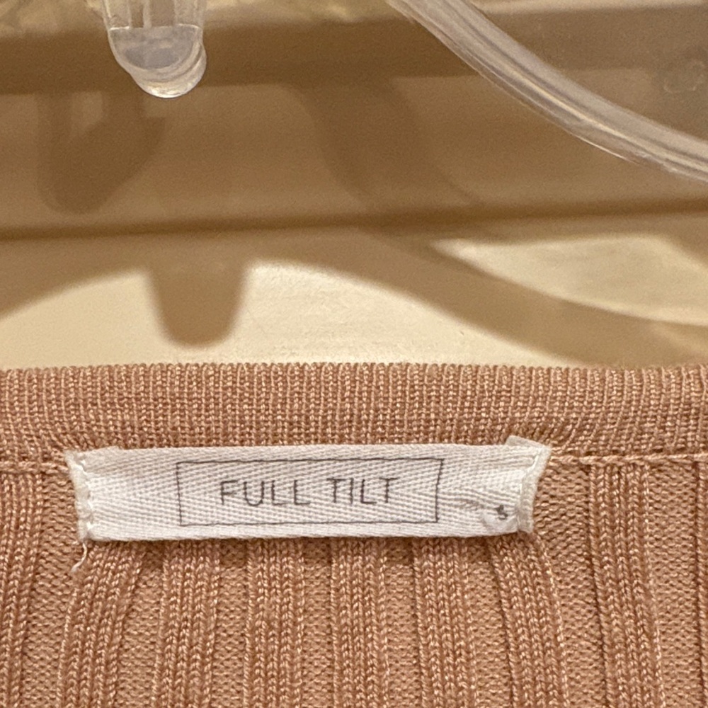 Tan Ribbed Button-Up Cardigan - Picture 2 of 3